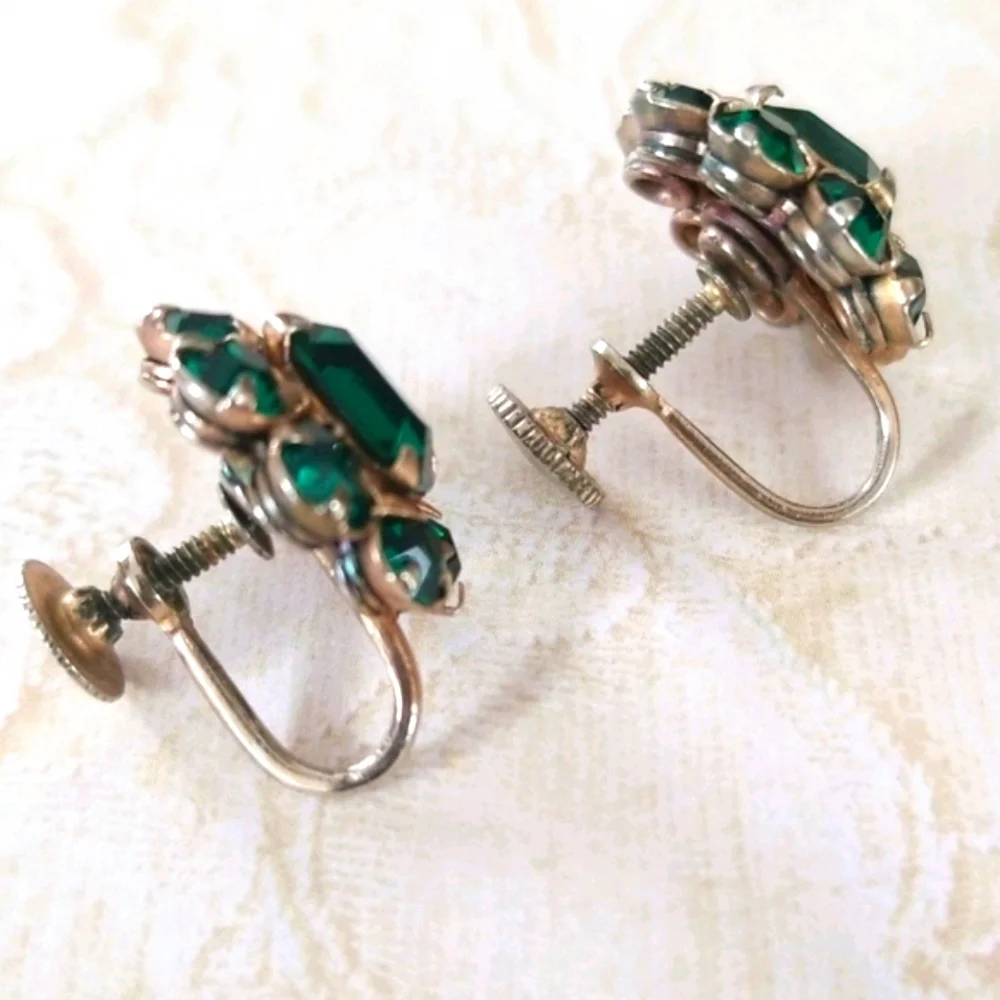 Vintage Simulated Emerald Gold Tone Screw Back Earrings